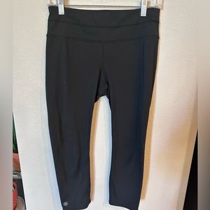 Athleta training capris